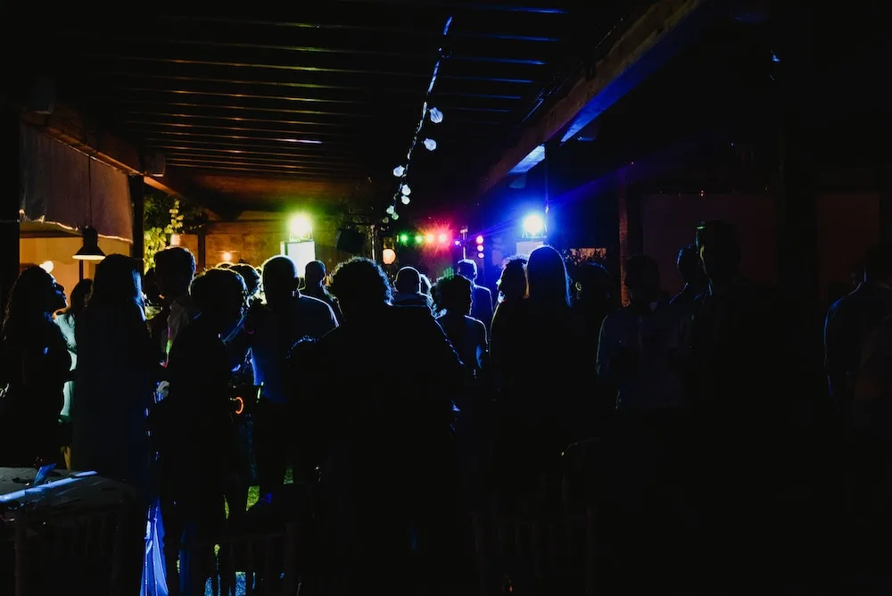 Hurt in a Bar Fight in Texas? How to Sue the Bar or Nightclub